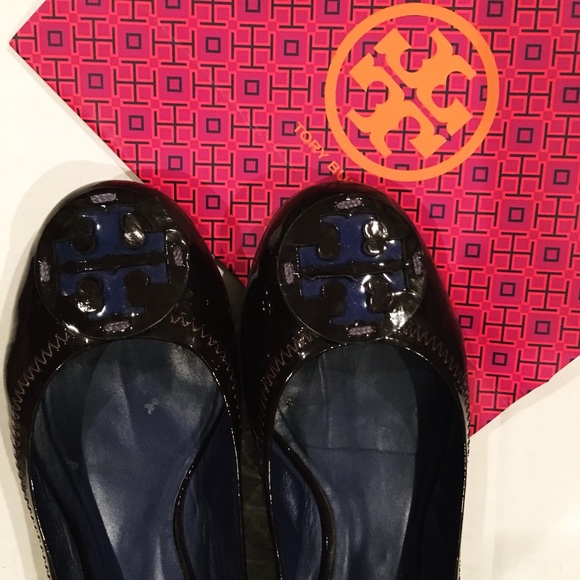 Tory Burch Patent Leather Flats - Picture 1 of 4